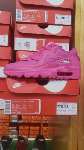 Shoe Store «WSS», reviews and photos, 1200 W Beverly Blvd, Montebello, CA 90640, USA