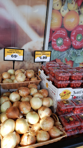 Grocery Store «Grocery Outlet Bargain Market», reviews and photos, 3 Parkside Ave, Shillington, PA 19607, USA