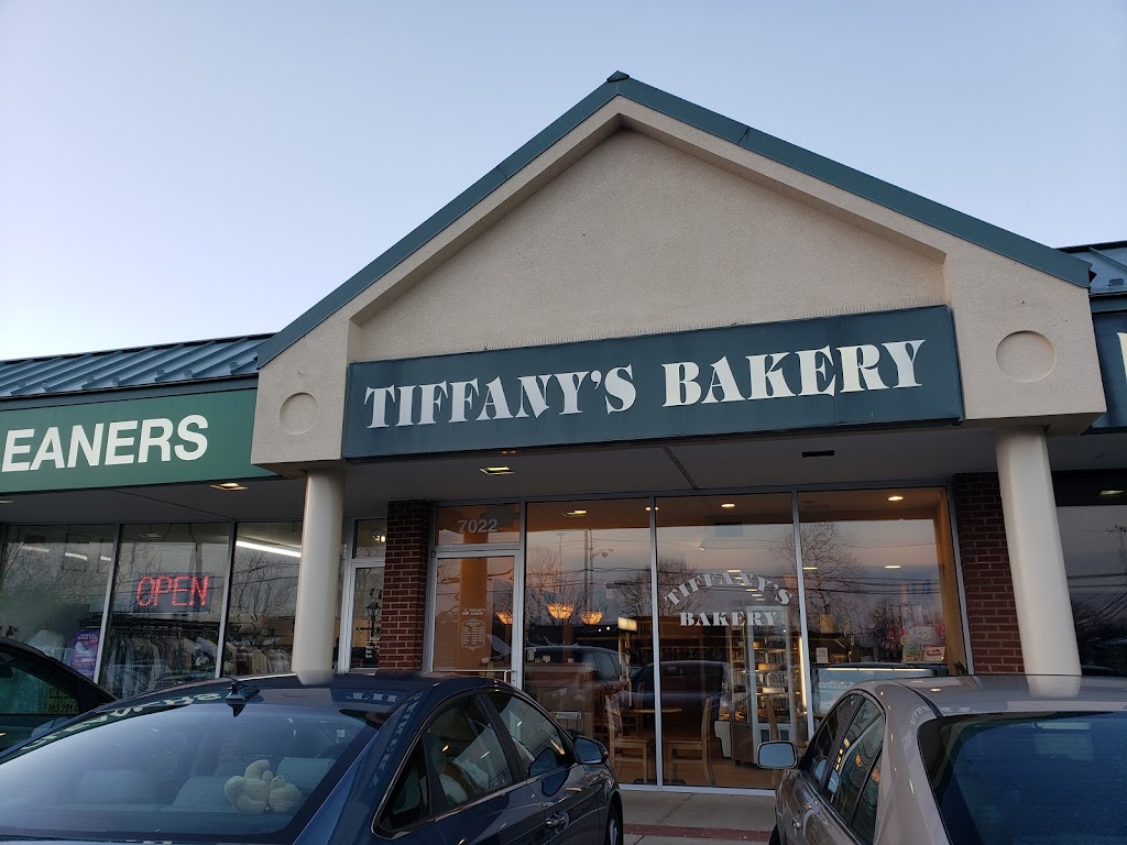 Tiffany's Bakery 22003