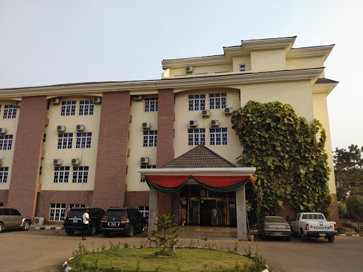 Reverton Hotels, 7/8, Kunama Crescent, Off Ado Ibrahim Road, Near State Independent Electoral Commision Annex, GRA, Township/ G.R.A, Nigeria, Theme Park, state Kogi