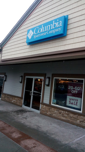 Sportswear Store «Columbia Sportswear Outlet Store at Woodbury Common Outlet», reviews and photos, 173 Marigold Ct, Central Valley, NY 10917, USA