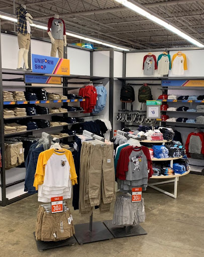 Clothing Store «Old Navy», reviews and photos, 3131 E Main St, Mohegan Lake, NY 10547, USA