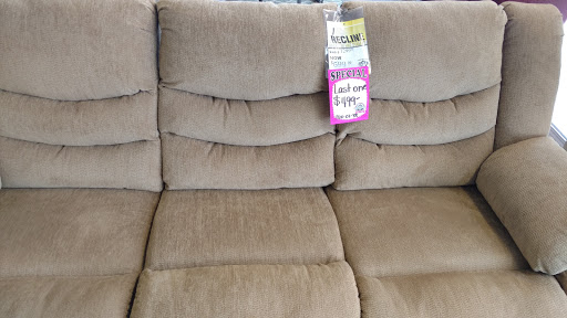 Furniture Store «Muncie Furniture Outlet», reviews and photos, 1010 E 29th St, Muncie, IN 47302, USA
