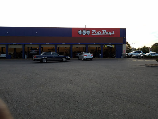 Auto Parts Store «Pep Boys Auto Parts & Service», reviews and photos, 1848-1850 Revere Beach Pkwy, Everett, MA 02149, USA