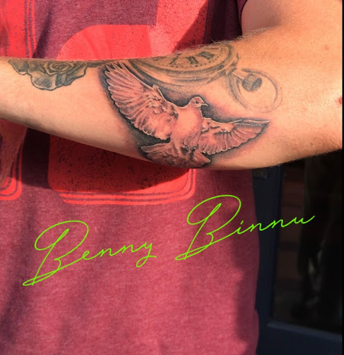 Explore elbow tattoo ideas for guys, creative tattoo ideas in Somerset, available at Benny binnu tattoo