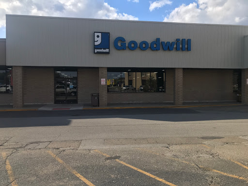 Thrift Store «Goodwill», reviews and photos