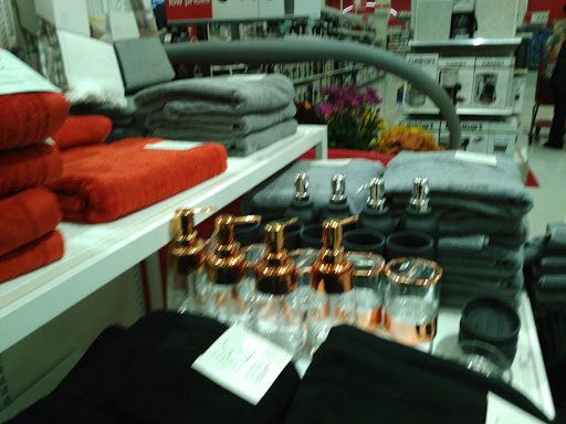 Department Store «Target», reviews and photos, 1050 Brandywine Pkwy, Wilmington, DE 19803, USA