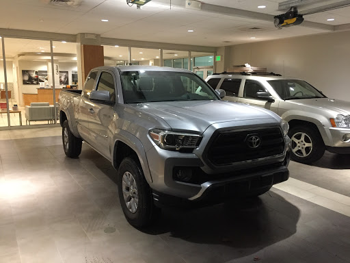 Toyota Dealer «Kenny Ross Toyota», reviews and photos, 8900 University Blvd, Moon, PA 15108, USA