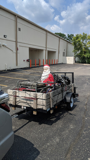 Self-Storage Facility «Public Storage», reviews and photos, 2399 S Finley Rd, Lombard, IL 60148, USA