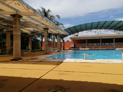 Escuela De Natación Aquápolis