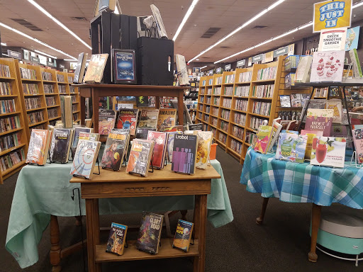 Used Book Store «Bookmans Ina Entertainment Exchange», reviews and photos, 3733 W Ina Rd, Tucson, AZ 85741, USA