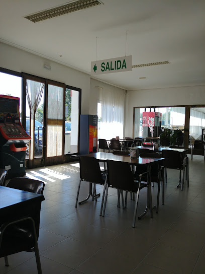 Hotel Restaurante Esteras Área 141 - Carretera, N-II, KM 141, 42230 Esteras de Medinaceli, Soria, Spain