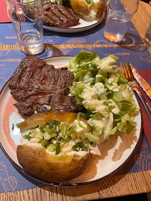 MOS PUB Mercière - Bar à bières, Cocktails & Brasserie à Lyon