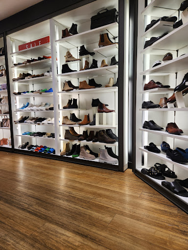 Shopping Mall «The Shops at Liberty Place», reviews and photos, 1625 Chestnut St, Philadelphia, PA 19103, USA