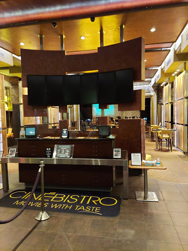 Movie Theater «CinéBistro at Hyde Park Village», reviews and photos, 1609 W Swann Ave, Tampa, FL 33606, USA