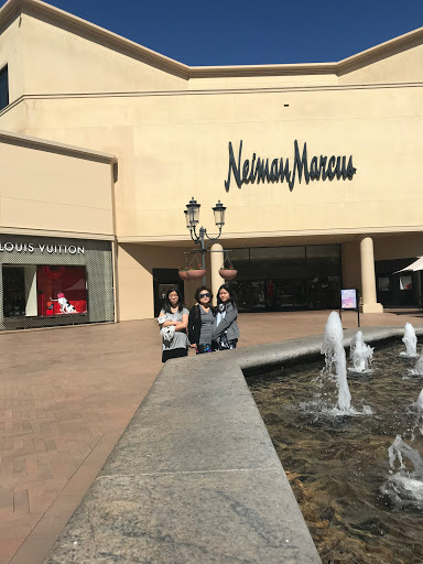 Shopping Mall «Fashion Island», reviews and photos, 401 Newport Center Dr, Newport Beach, CA 92660, USA