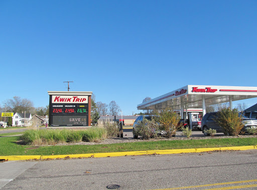 Convenience Store «Kwik Trip #313», reviews and photos, 110 E Division St, Neillsville, WI 54456, USA
