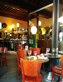 Atmosphère du Restaurant Eden Rock Café à Lyon - n°9