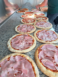 Plats et boissons du Pizzas à emporter Pizza Basco-Landaise 24/7 station service SEOSSE à Belus - n°19