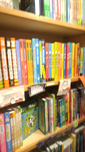 Book Store «Green Bean Books», reviews and photos, 1600 NE Alberta St, Portland, OR 97211, USA