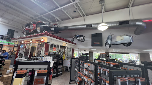 Harley-Davidson Dealer «South East Harley-Davidson», reviews and photos, 23105 Aurora Rd, Bedford Heights, OH 44146, USA