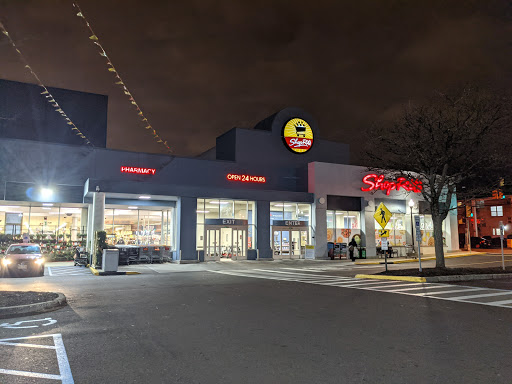 Grocery Store «ShopRite of Elizabeth», reviews and photos, 865 W Grand St, Elizabeth, NJ 07202, USA