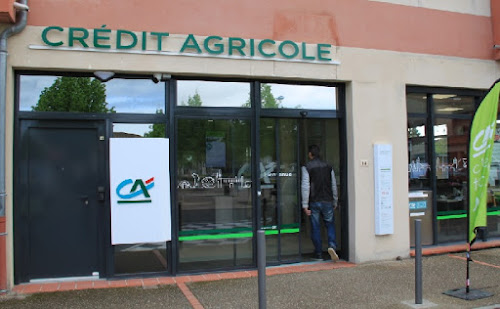 Crédit Agricole SAINT ETIENNE DE TULMONT à Saint-Etienne-de-Tulmont