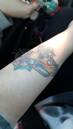 Tattoo Shop «Safe Voyage Tattoo», reviews and photos, 2648 S Range Ave, Denham Springs, LA 70726, USA