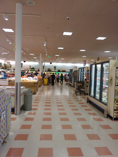 Grocery Store «Market Basket», reviews and photos, 170 Everett Ave, Chelsea, MA 02150, USA