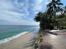 Katamaran Resort Beach'in fotoğrafı geniş bir kıyı şeridi ile birlikte