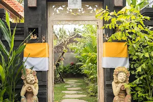 Secret Bunutan Ubud Villa image