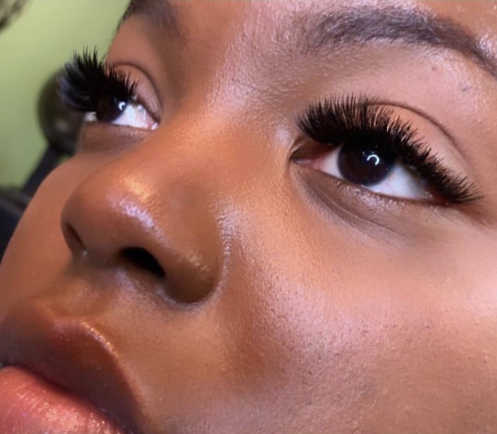 Ché Blanco Luxury Hair & Mink Lashes 30083