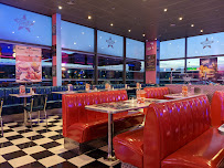 Atmosphère du Restaurant américain Memphis - Restaurant Diner à Chasse-sur-Rhône - n°1