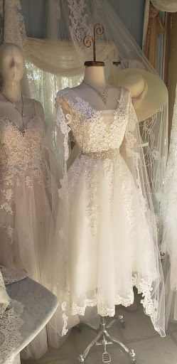 Bridal Shop «Hem and Her Bridal», reviews and photos, 4004 N Stone Ave, Tucson, AZ 85705, USA