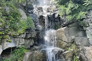 Waterfall park image