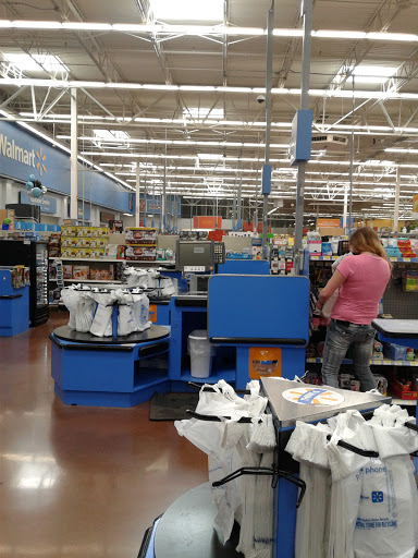 Department Store «Walmart Supercenter», reviews and photos, 17585 Airline Hwy, Prairieville, LA 70769, USA