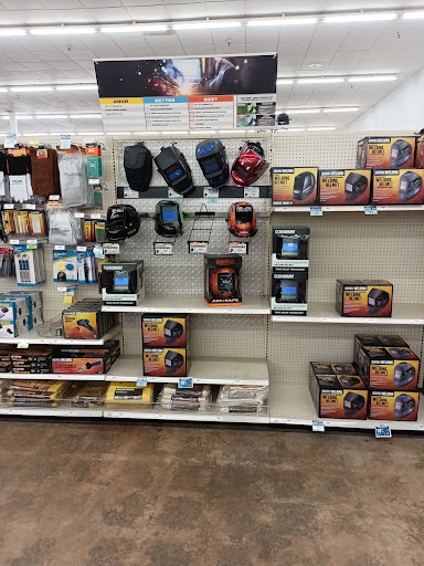 Hardware Store «Harbor Freight Tools», reviews and photos, 1000 US-190 BUS #41, Covington, LA 70433, USA