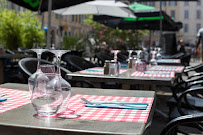 Atmosphère du Restaurant L'assiette provençale à Marseille - n°4
