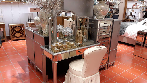 Shopping Mall «Liberty Tree Mall», reviews and photos, 100 Independence Way, Danvers, MA 01923, USA