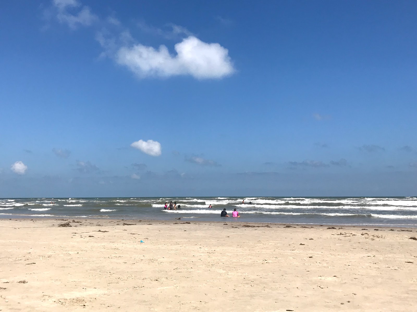Zdjęcie North beach Camping położony w naturalnym obszarze