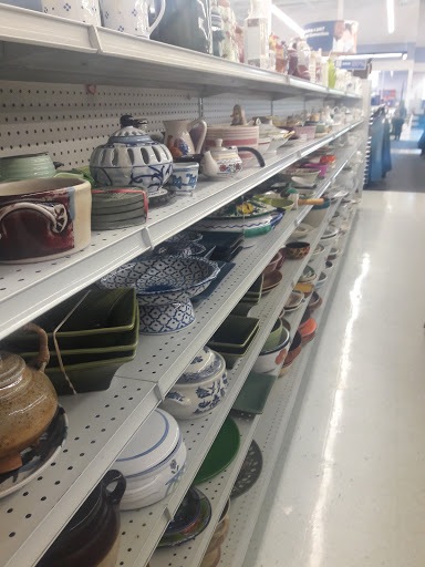 Thrift Store «Goodwill», reviews and photos