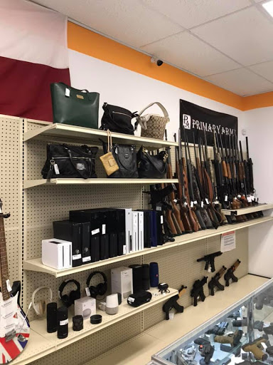 Pawn Shop «River City Pawn & Jewelry», reviews and photos, 417 Main St, Schertz, TX 78154, USA