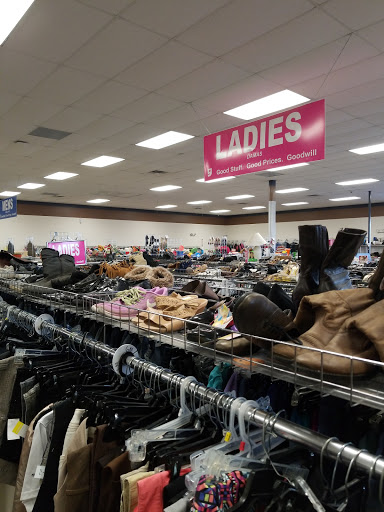 Thrift Store «Goodwill - McColl (Edinburg)», reviews and photos