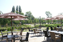 Atmosphère du Restaurant Les Jardins de Saint-Laurent à Saint-Laurent-Blangy - n°8