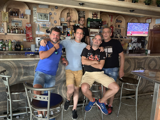 Información y opiniones sobre TABERNA MAKOKI de El Viso