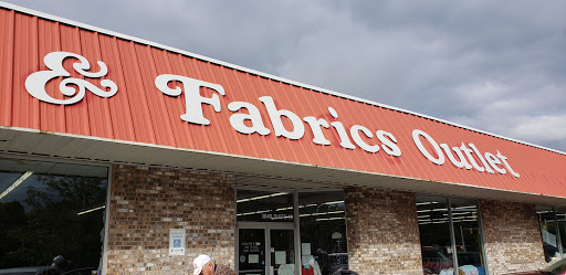 Foam & Fabrics Outlet, 3049 Hendersonville Rd, Fletcher, NC 28732, USA, 