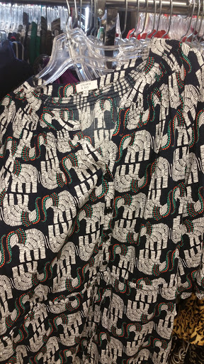 Used Clothing Store «Clothes Mentor North Richland Hills», reviews and photos, 8849 N Tarrant Pkwy, North Richland Hills, TX 76182, USA