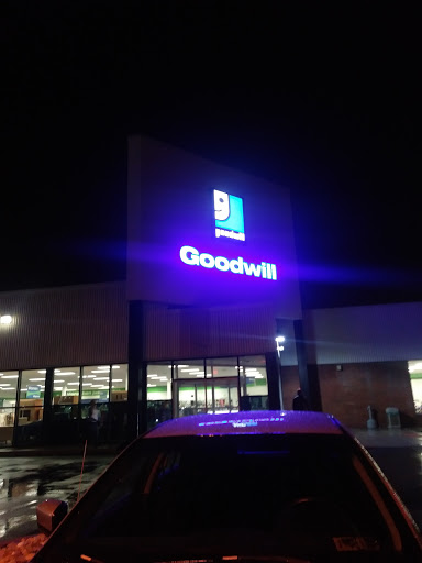 Thrift Store «Goodwill Store, Outlet Center & Donation Center», reviews and photos
