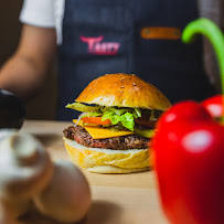Plats et boissons du Restaurant de hamburgers Tasty burger Levallois: Tout fait maison à Levallois-Perret - n°12