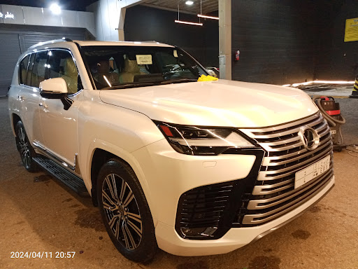 مغسلة فور بلس للسيارات 